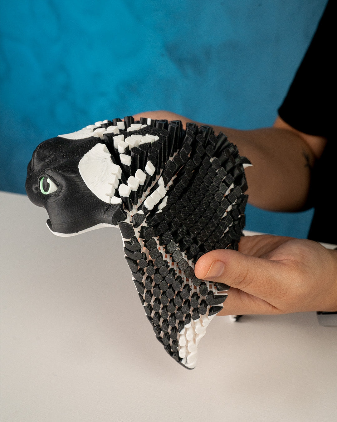 Manny the Manta Ray – Flexible Desk Fidget | Ocean-Inspired Stress Relief | Sensory Desk Accessory | Office & Home Décor