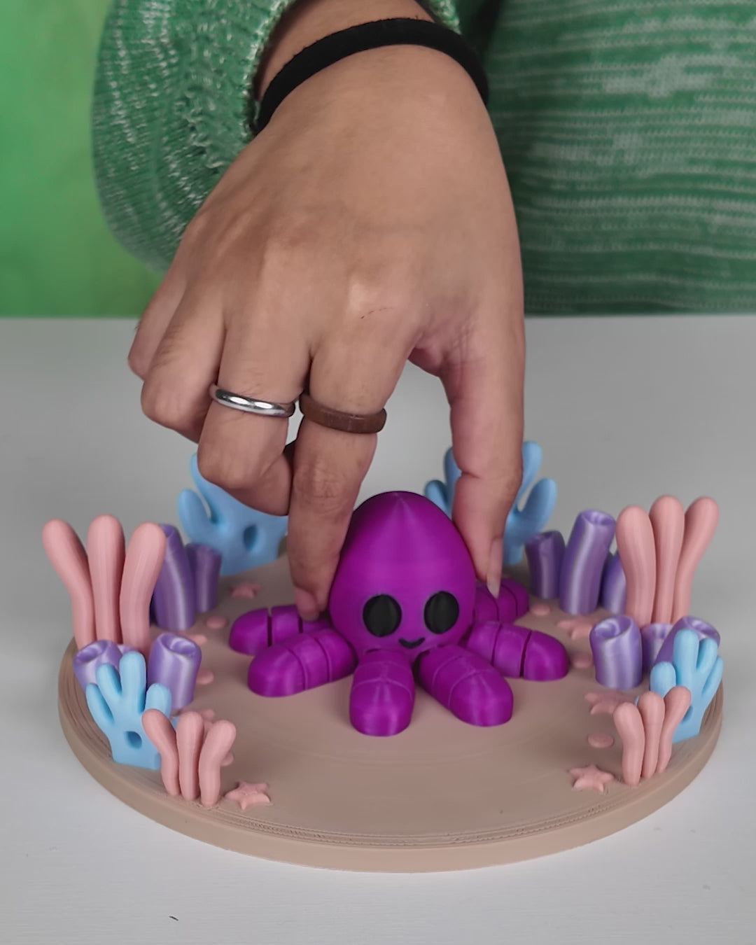 Octopus in Ocean Rest – 3D Printed Desk Decor and Fidget statue